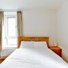 Отель 2BR Apartment - 10mins to Canary Wharf!, фото 2