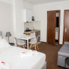 Отель City Plaza Apartments & Rooms, фото 14