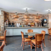 Отель Econo Lodge North Academy, фото 13