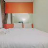 Отель Best Price Modern Studio Apartment at Nifarro Park, фото 4