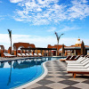 Отель Unique Master 1 Bedroom Suite 1 King, фото 9