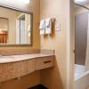 Отель Quality Inn & Suites Dallas - Cityplace, фото 11