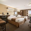 Отель Microtel Inn & Suites by Wyndham Blackfalds Red Deer North в Блэкфолдс