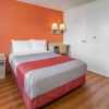 Отель Motel 6 Los Angeles - Van Nuys North Hills, фото 4
