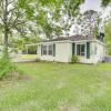 Отель Centrally Located Gonzales Home w/ Yard!, фото 14