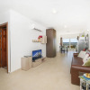 Отель Summer Breeze Superior Apartment with Terrace by Getaways Malta, фото 3