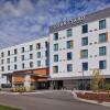 Отель Courtyard by Marriott Petoskey at Victories Square, фото 43