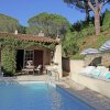 Отель Charming Holiday Home with Private Pool Within Short Distance of Plage de Gigaro, фото 2