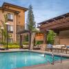 Отель Hampton Inn & Suites Windsor - Sonoma Wine Country, фото 16