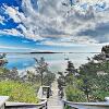 Отель New Listing Wooded Haven W Bay And Beach Access 4 Bedroom Home, фото 1