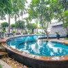 Отель Private Entire 8 BedRooms Garden Pool Villa With Kitchen & BBQ Facilities, фото 5