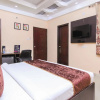 Отель OYO 11532 Hotel SR Grand, фото 5