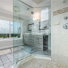 Отель Beachfront Sapphire - Six Bedroom Home, фото 8