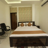 Отель OYO 8837 Hotel Surya Galaxy, фото 4