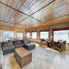 Отель Hidden Gem: 1-acre Lakefront W/ Hot Tub, Dock 4 Bedroom Home, фото 2