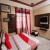 Отель OYO 12842 Hotel Sumit Lodge, фото 5