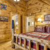 Отель Ern854 - Wagon Wheel Lodge - Great Location! Close To All The Action! 9 Bedroom Cabin by RedAwning, фото 26