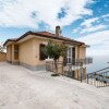 Отель Scenic Holiday Home in Cipressa Near Town Centre, фото 15