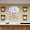 Отель Comfort Suites Airport, фото 2