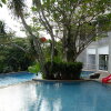 Отель Oak Tree Emerald Semarang, фото 10