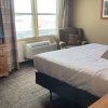 Отель Duluth Inn & Suites Near Spirit Mountain, фото 19