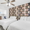 Отель Cozy Beachfront Retreat Near Marina & Dining, фото 3