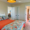 Отель Salty Paradise 4 Bedroom Home by RedAwning, фото 17