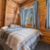 Отель The Grizzly Grotto - Gorgeous Gambrel With Gaming Consoles And Fast Wifi! 3 Bedroom Cabin, фото 11