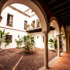 Отель Apartamentos Los Patios de la Judería, фото 20