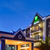 Отель Holiday Inn Express Hotel & Suites Calgary S-Macleod Trail S, an IHG Hotel, фото 1