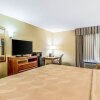 Отель Executive Inn & Suites, фото 15