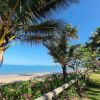 Отель Tropical Unit with Private Fenced Garden Close to The Beach 3, фото 10
