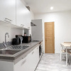 Отель Modern 2 Bed Apt - 15 Mins to Birmingham, фото 5