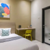 Отель Mono Coliving Kencana, Surabaya, фото 5