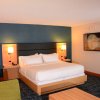 Отель Holiday Inn Express Stamford, фото 34