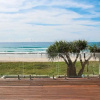 Отель Hedges Avenue Beach House, фото 16