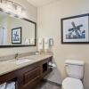 Отель Cobblestone Hotel & Suites - Ottumwa, фото 43