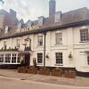 Отель The Bell Hotel Aylesbury в Эйлсберях