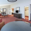 Отель Sheraton Grand Rapids Airport Hotel, фото 4