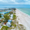 Отель Anna Maria Island Beach Happy-Direct Beach Front-1BR-1BR, фото 36