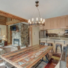 Отель Beautiful Dog Friendly Ski Chalet A Minute to SuperBee Lift - AN203 by RedAwning, фото 16