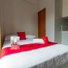 Отель RedDoorz near NAIA Terminal 1, фото 8
