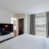 Отель SpringHill Suites by Marriott Dallas NW Hwy/I35E, фото 5