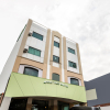Отель OYO 210 Apple Tree Suites в Себу