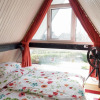 Отель Cosy cottage, Burhave, фото 10