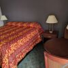 Отель Budget Inn & Suites, фото 19