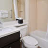 Отель Candlewood Suites Beaumont, an IHG Hotel, фото 11