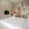Отель Best Value Studio Apartment Pavilion Permata 2, фото 3
