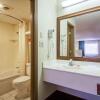 Отель Econo Lodge Inn & Suites, фото 9