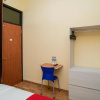 Отель RedDoorz Syariah near Jembatan Merah Plaza, фото 2